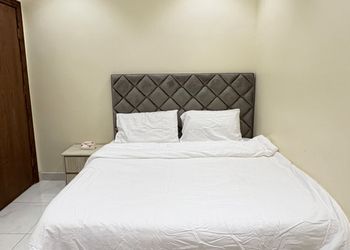 استديو بسرير ماستر وأثاث مريح