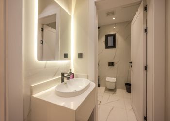 استديو بسرير ماستر ودخول ذاتي
