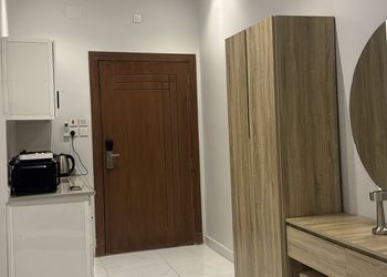  استديو جميل بسرير ماستر