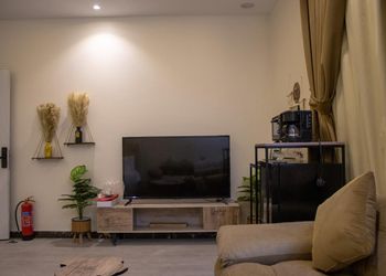استديو هادئ بسرير ماستر