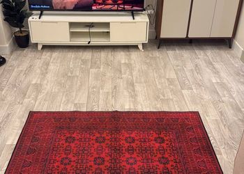 شقة بصالة انيقة ودخول ذاتي