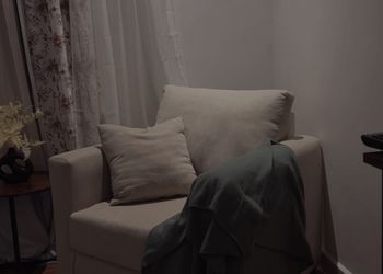 استديو بسرير ماستر وجلسة 