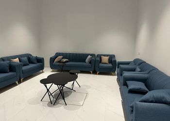 شالية بمجلس مطل على المسبح 
