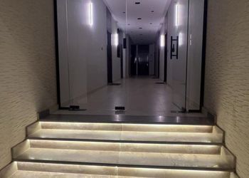 استديو بسرير ماستر وجلسة جانبية