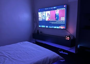 استديو بسرير ماستر وجلسة جانبية 