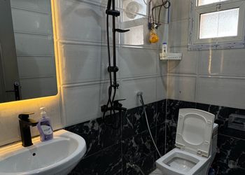 شقة بصالة أنيقة ودخول ذاتي 