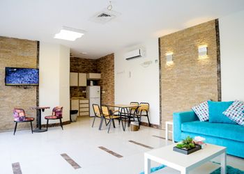 شاليه بمسطح اخضر