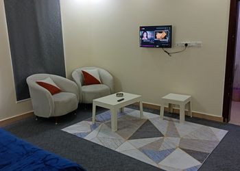 استديو بسرير ماستر وجلسة جانبية 