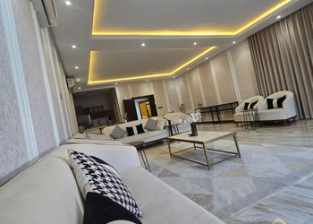 شاليه بألعاب مائية ومسبح