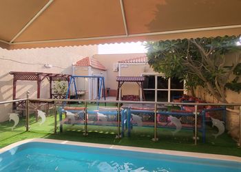 شاليه بركن شواء ومسبح خارجي