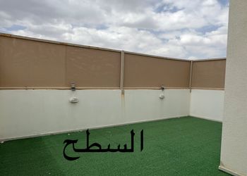 شقة بثلاث غرف نوم وصالة