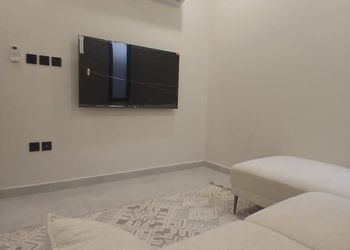 شقة بغرفة معيشة وغرفة نوم 