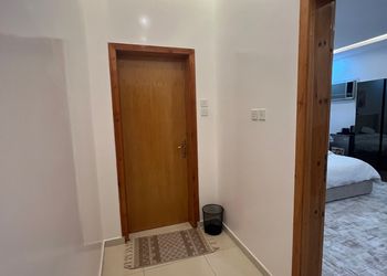 استديو بسرير ماستر 