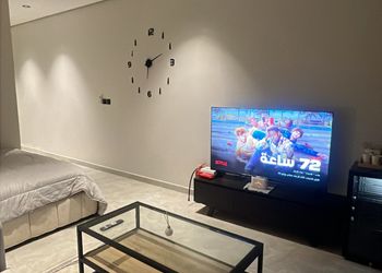 استديو هادئ بسرير ماستر 