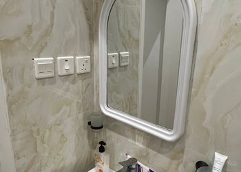 استديو بأثاث مريح وبسيط 
