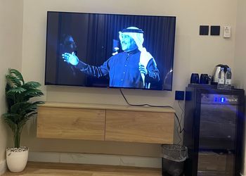 استديو بسرير ماستر وجلسة جانبية 
