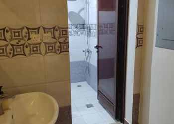 شاليه بصالة جلوس انيقة ومسبح