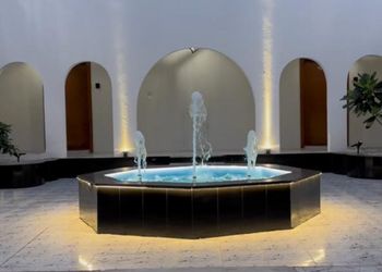 استديو بسرير ماستر وجلسة جانبية