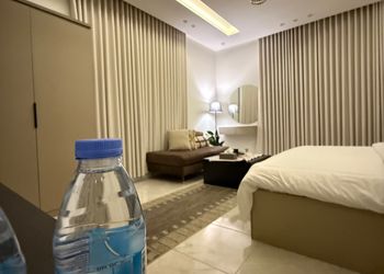 استديو انيق وموقع مميز بدخول ذكي