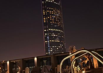 شقه بغرفتين نوم  وصالة و إطلالة 