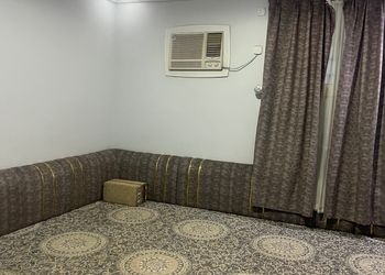 شاليه بجلسة خارجية ومسبح