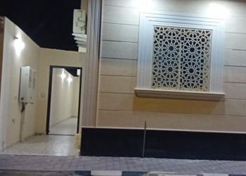 شقة بصالة وغرف نوم