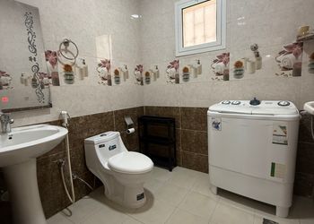 دور بمجلس واربع غرف نوم 