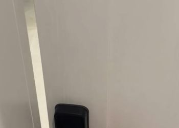 استديو هادئ بسرير ماستر