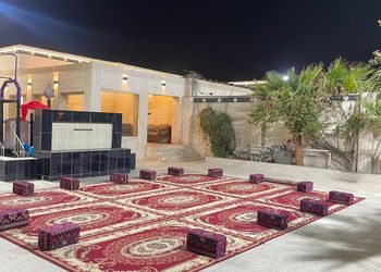 شاليه بغرفة نوم و جلسة خارجية