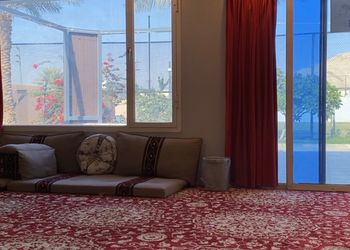 مزرعة بأجواء مميزة وجلسة خارجية 