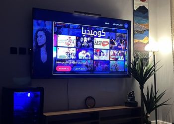 استديو بأثاث مريح وبسيط 