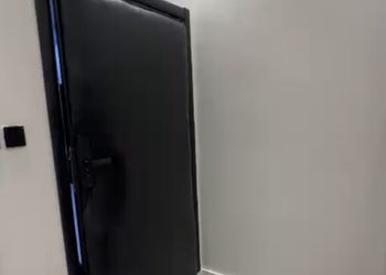 استديو بدخول ذاتي 