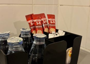 شقة بغرفتين نوم وصالة