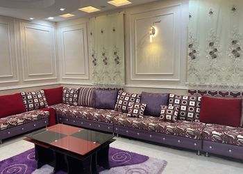 استراحة بصالة جلوس ومسطح اخضر
