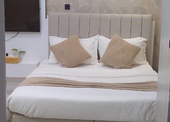 استديو بسرير ماستر