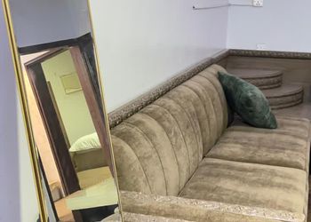 شقة بغرفتين نوم وصالة