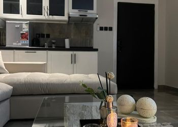 شقة بغرفة نوم وصالة 