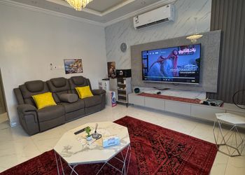 استديو بسرير ماستر وجلسة جانبية 