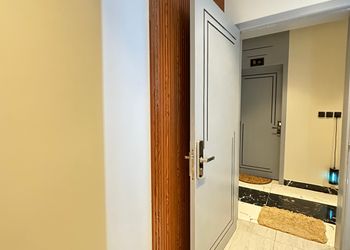 استديو بسرير ماستر وجلسة جانبية