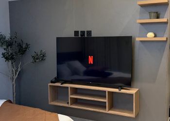 استديو بسرير ماستر  وجلسة جانبية