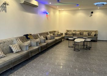 شاليه بألعاب أطفال ومسبح