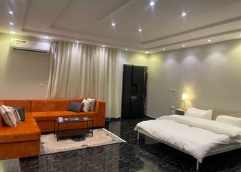 استديو بدخول ذاتي وسرير مريح 