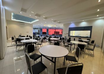 شاليه بمسطح اخضر