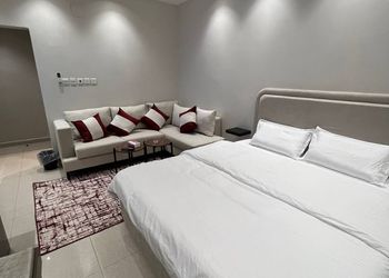 استديو هادئ بسرير ماستر 