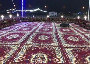 مخيم ببيت شعر وجلسة خارجية 