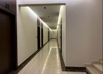استديو هادئ بسرير ماستر 
