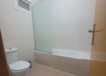 شقة بغرفة نوم وغرفة جلوس 