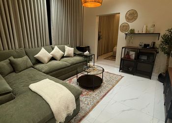 استديو بتصميم أنيق ودخول ذاتي