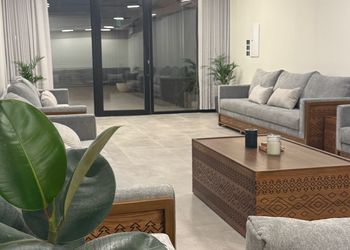 استراحة بمجلس ودخول ذاتي