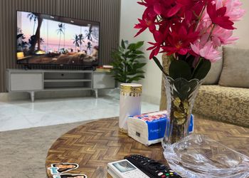 شقه بأثاث مريح وبسيط
